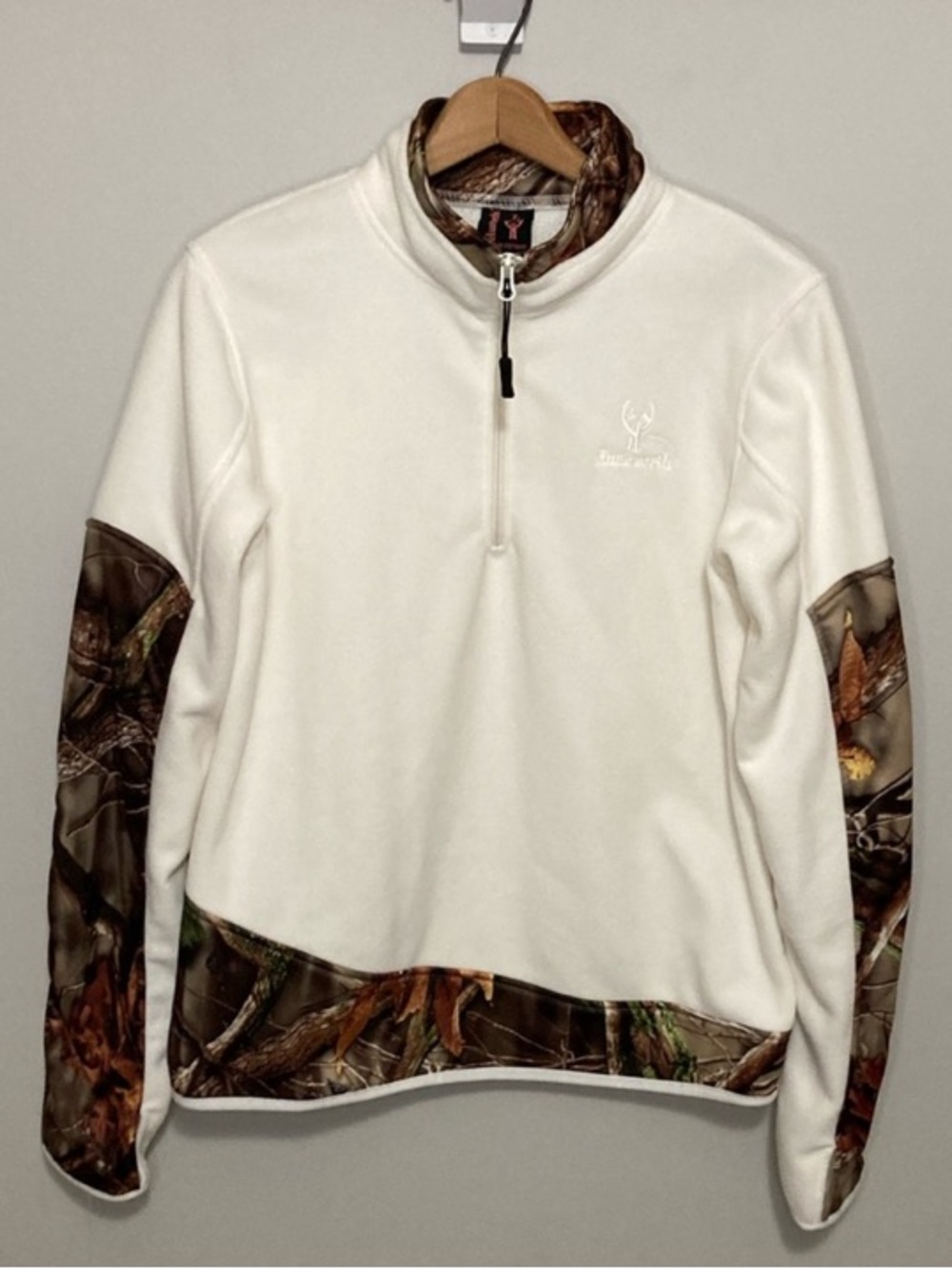 Women’s Huntworth White Fleece Camo Pullover Jacket, Size Large, 1/4 Zip